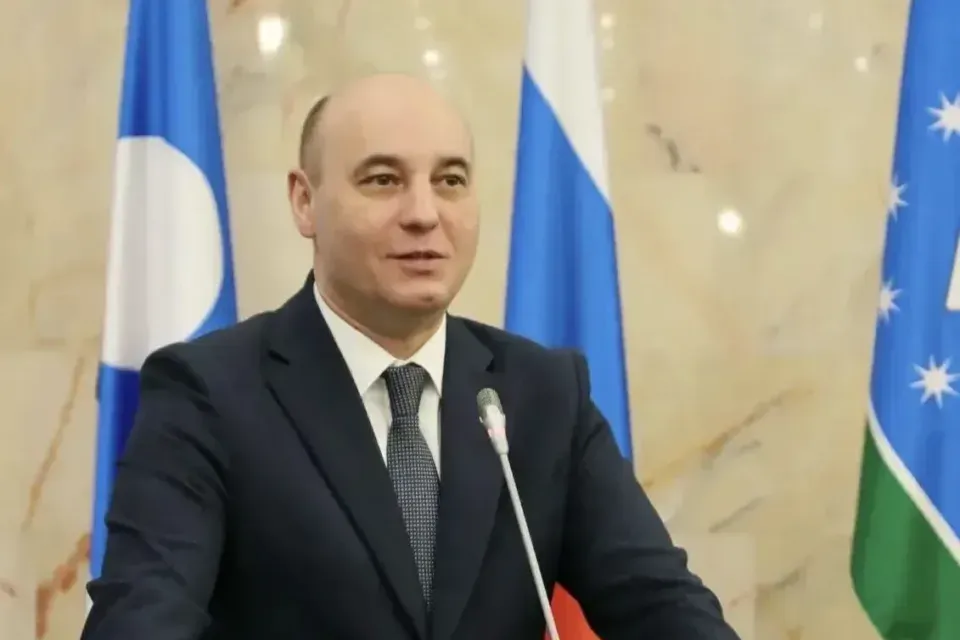 Александр Басыров переизбран главой Мирнинского района Якутии
